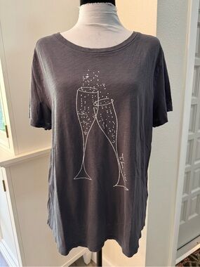 J Crew Gray Graphic Tee with Champagne Glasses in XL - 100% Cotton